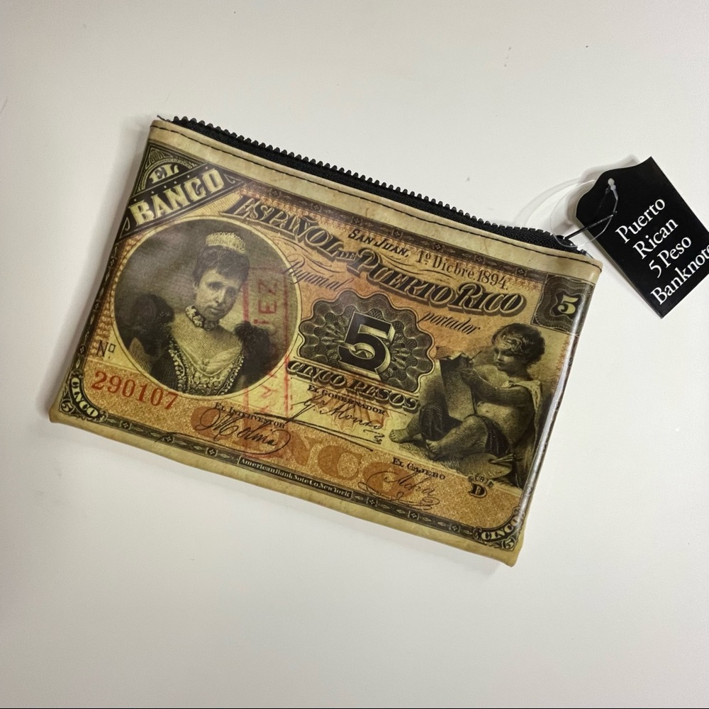 Cosmetic bag